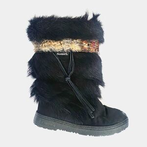 BearPaw Black Cow Hair Goat Fur Winter Boots Sz 7 Brown Bird Feathers & Fringe